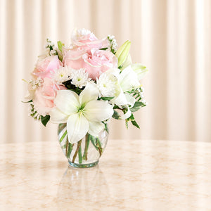 Arrive In Style — original catalog lifestyle photo, Standard arrangement shown