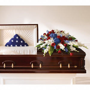 Distinguished Service Casket Spray — Standard — setting view